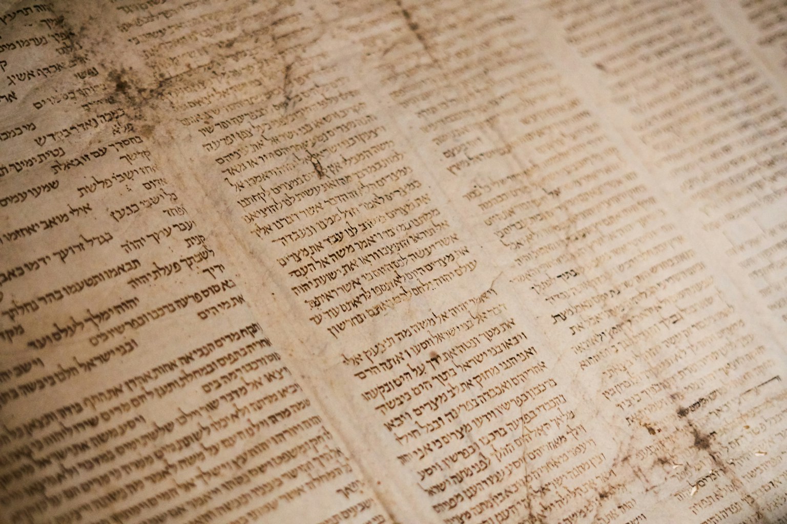 Hebrew, Unidentifiable image